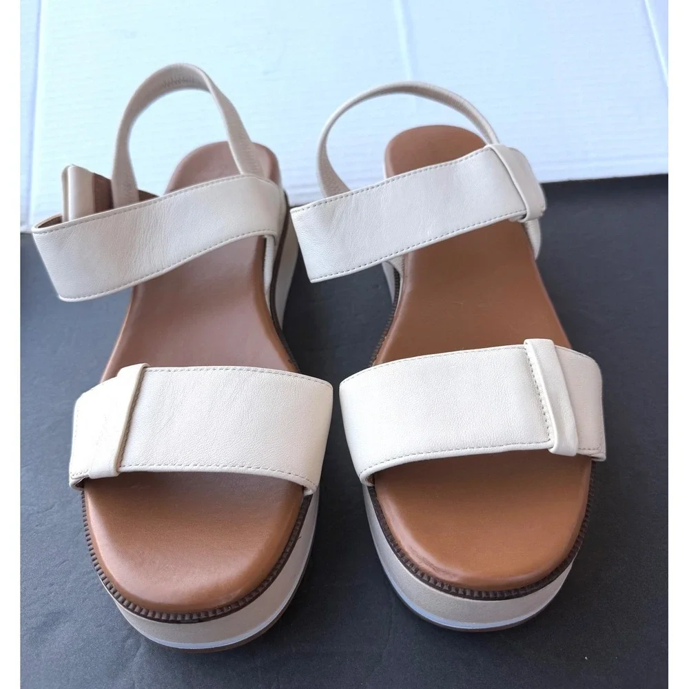 NWOT‎ Caslon Briana Slingback Cream Leather Platform Wide Strap Sandals Sz 11M